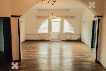 4х комн кв на Голиковском пер. 5