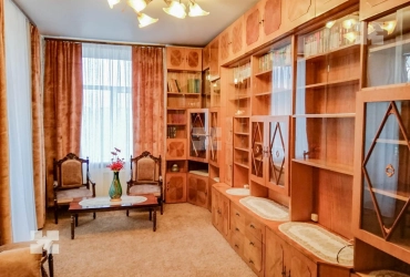 4х комн кв на ул.Поклонная 4