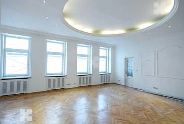 4х комн кв на Покровском б-ре 14/6